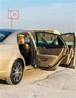 تويوتا أفالون